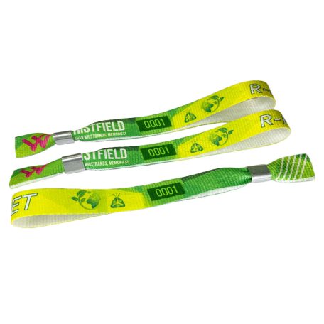 Braccialetto Ecologico - (PET Riciclato, 15x340mm, stampa full color su un lato, dati variabili) con chiusura in alluminio